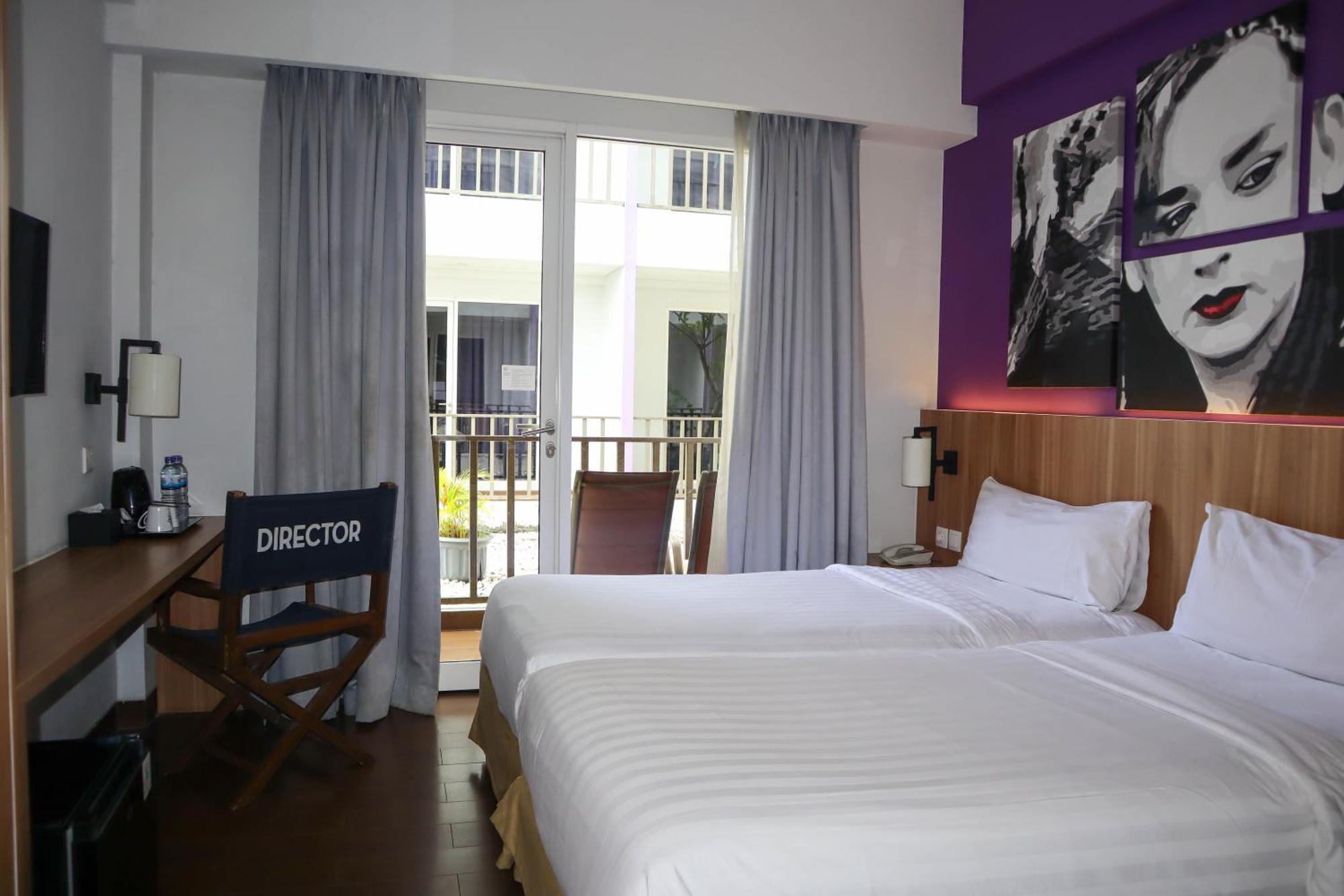 Fame Sunset Road Hotel